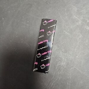 *NIB* MAC Hello Kitty Lipstick